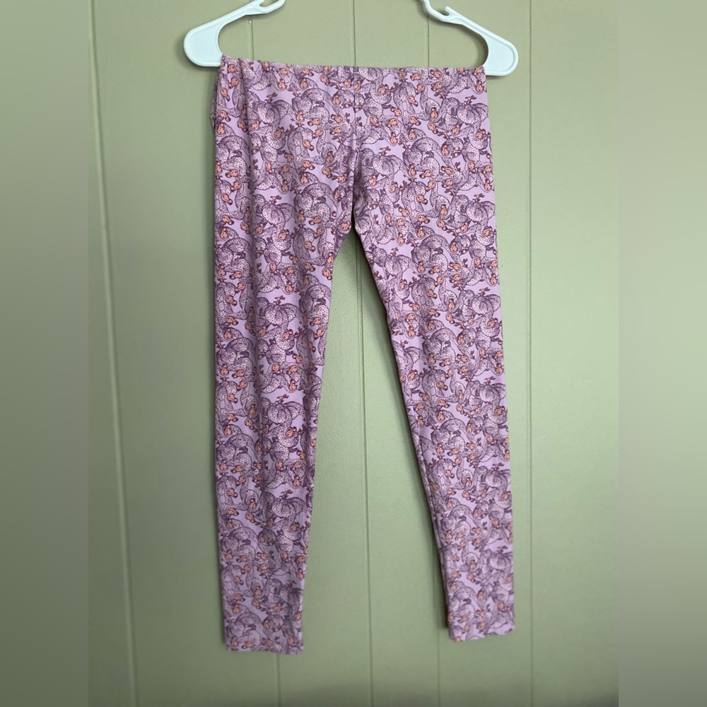 Pink Lularoe Dodo bird leggings!